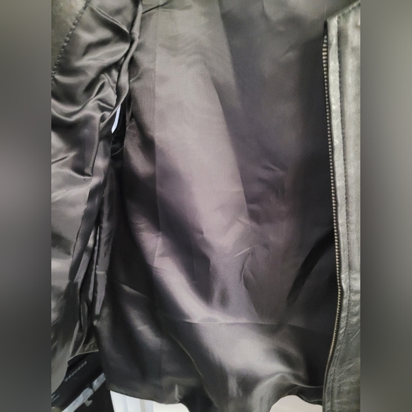 Leather Vest - Picture 3 of 5